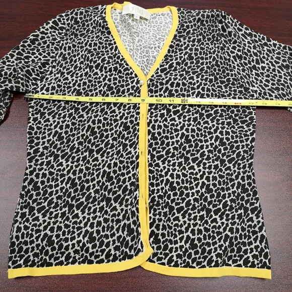 Twin Set - Picture 7 of 9